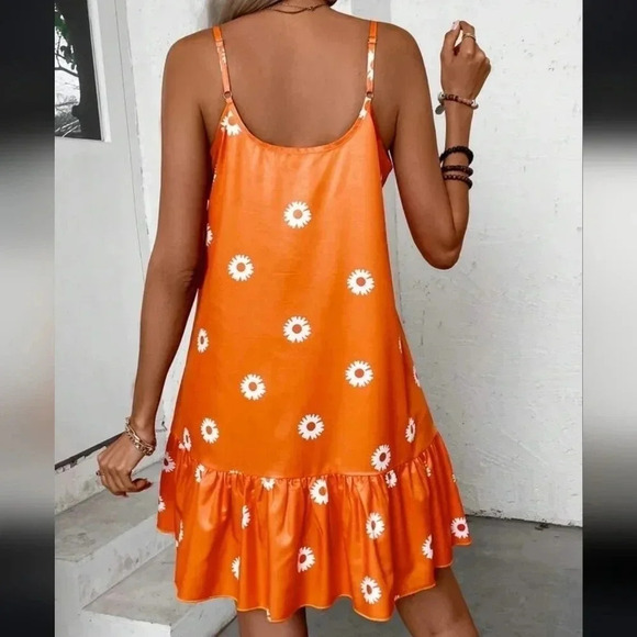 Women's Summer Holiday Daisy Flower Print Spaghetti Strap Dress - Picture 4 of 4